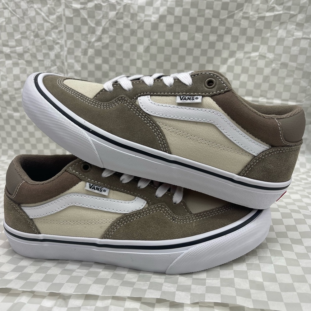 Vans WMNS Rowan
Walnut Sneakers 
VN0A5JIC1NU Tan and White Sneakers - Picture 14 of 16